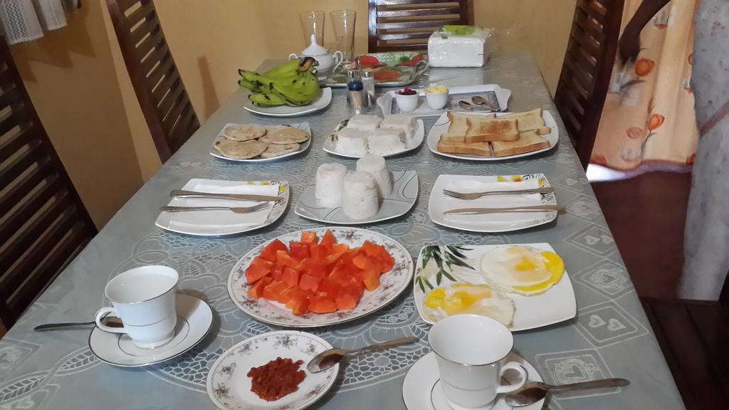 Heaven Star Rest Bed and Breakfast Mirissa Buitenkant foto